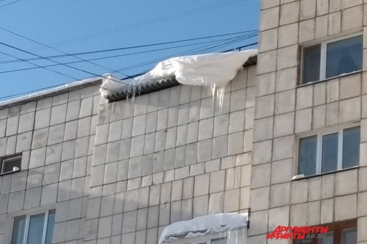    В Пермском крае председателя УК осудили за рухнувший на мужчину козырёк