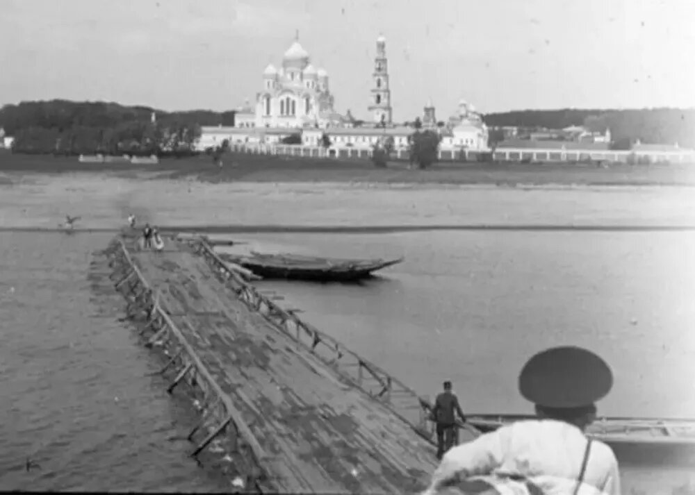 Вид на Николо-Угрешский монастырь со стороны Москвы-реки, 1900-1914 гг, автор фото И.В. Авдонин, источник pastvu.com
