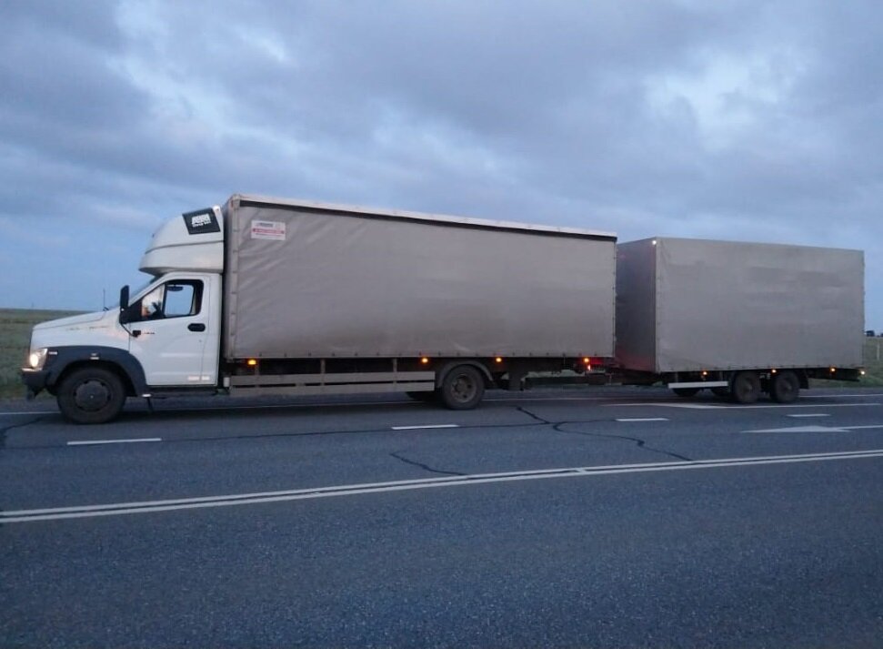 газон некст с прицепом. фото автра