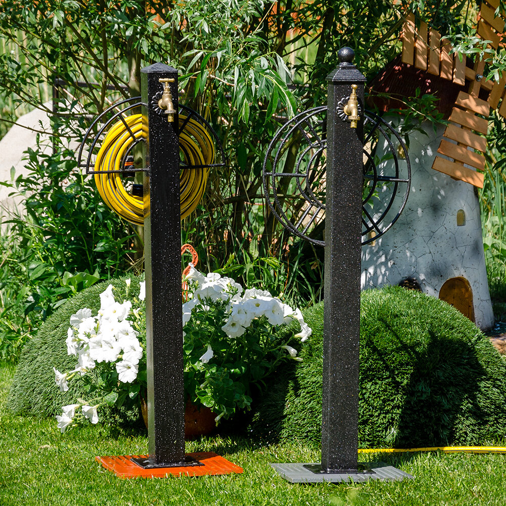 Садовая колонка для раздачи воды