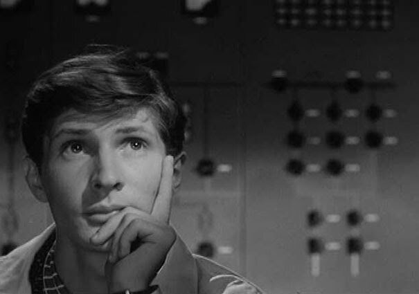 Игорь Ясулович в фильме «Девять дней одного года»