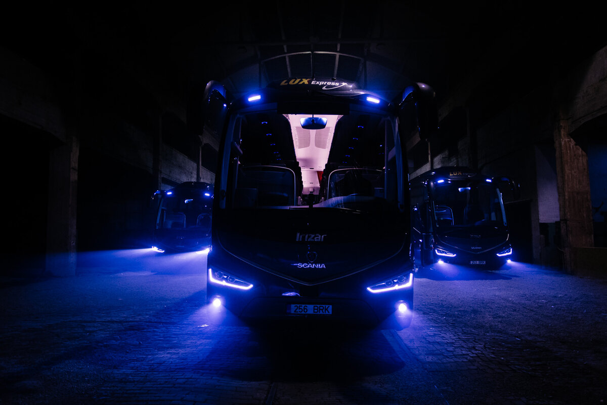 Автобус ночью
