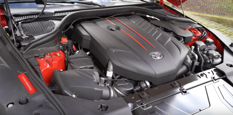 Подкапотное пространство у Toyota GR Supra 2020 года.
