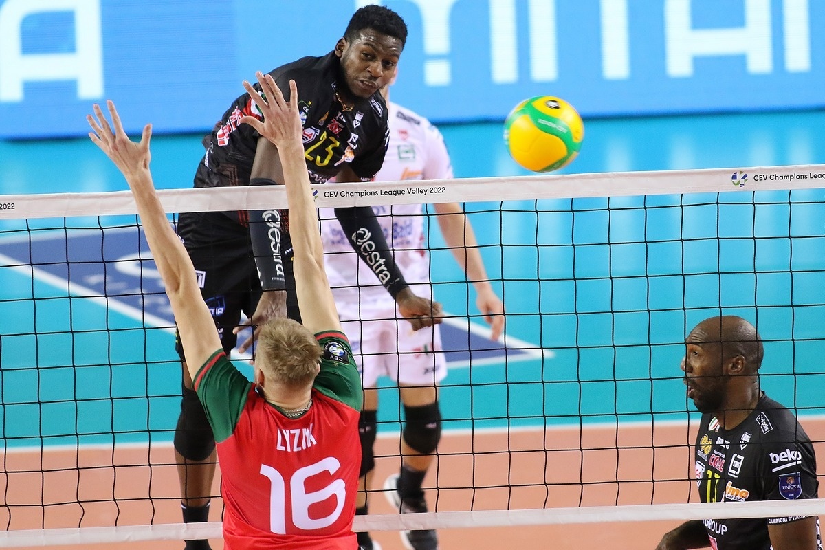 Марлон Янт в атаке