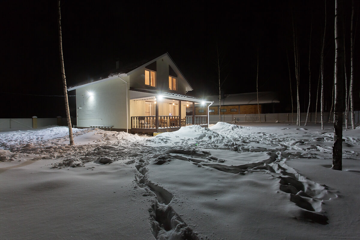 Наш дом, который мы не сможем содержать, когда нам стукнет по 60 :)