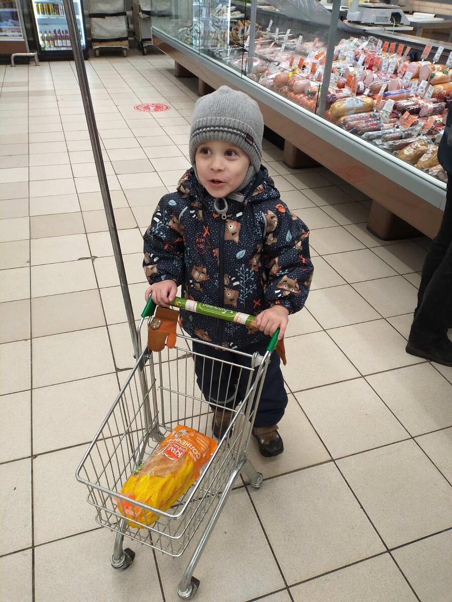 Это Тёмка, офигел от цен! 