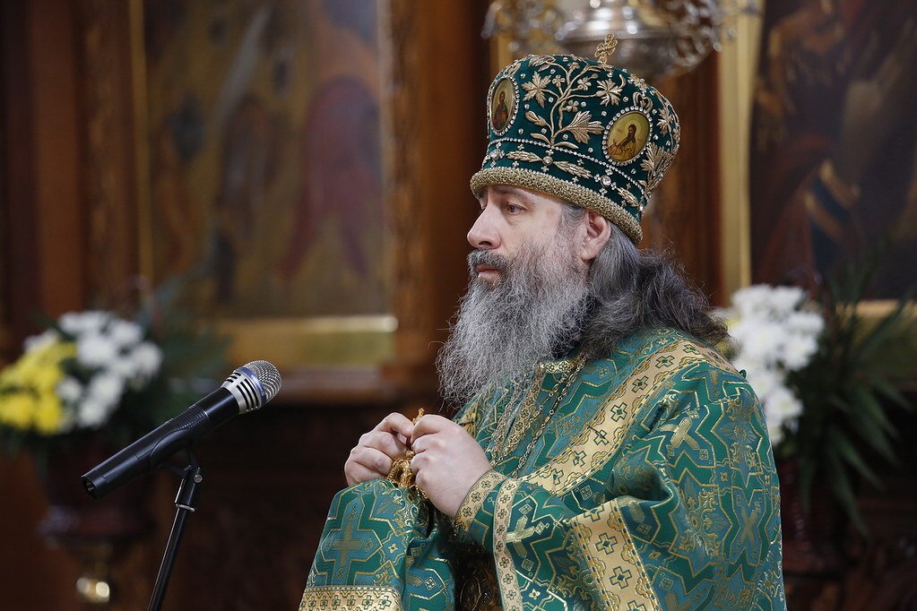  Митрополит Святогорский Арсений, викарий Донецкой епархии, наместник Свято-Успенской Святогорской Лавры 