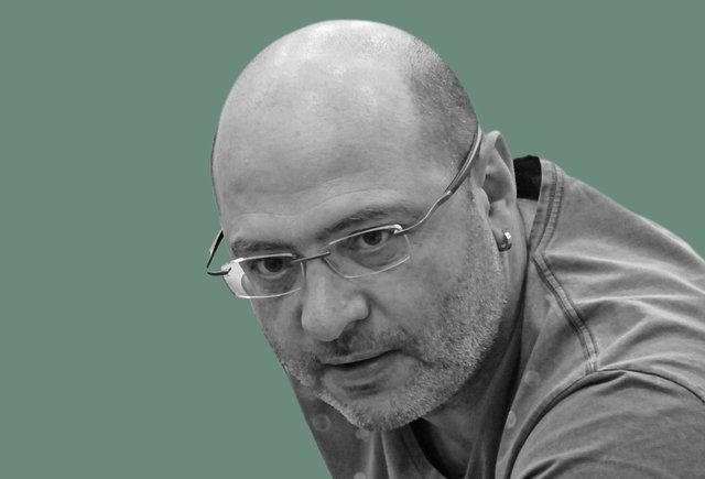 Изображение на обложке: facebook / Dima Zicer 