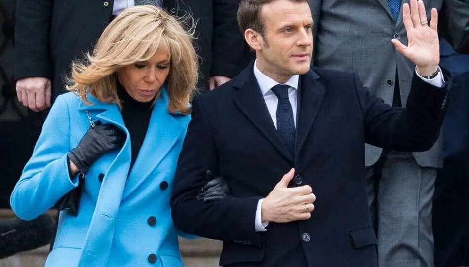 Эммануэль Макрон с супругой Бриджит. Фото: EuroNews