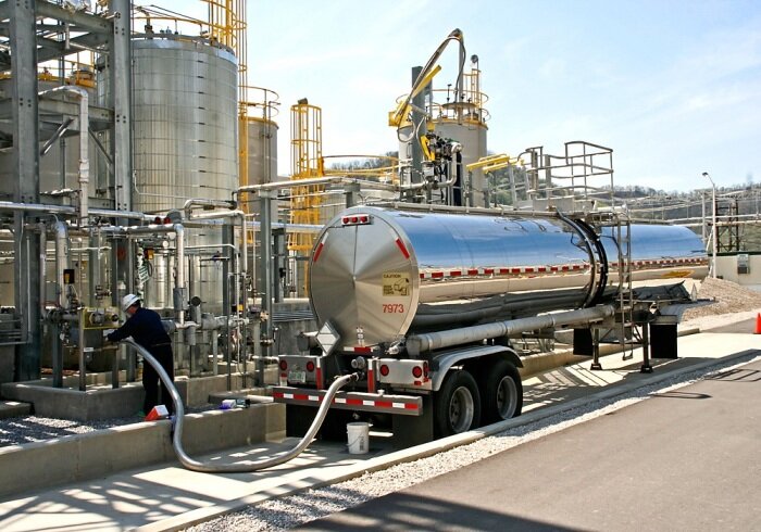 Дизельное топливо дорожает. |Фото: oilazs.ru.