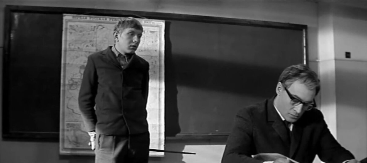 Кадр из фильма "Доживем до понедельника"