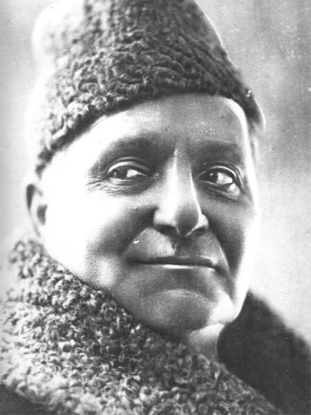 Ованес Артемьевич Абелян (1865 -1936) - выдающийся советский армянский актёр и театральный деятель