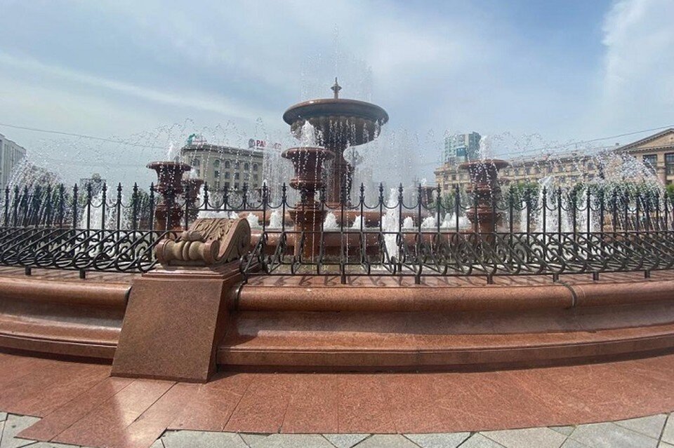    Фонтан на площади Ленина Александра ШОПЕНКО