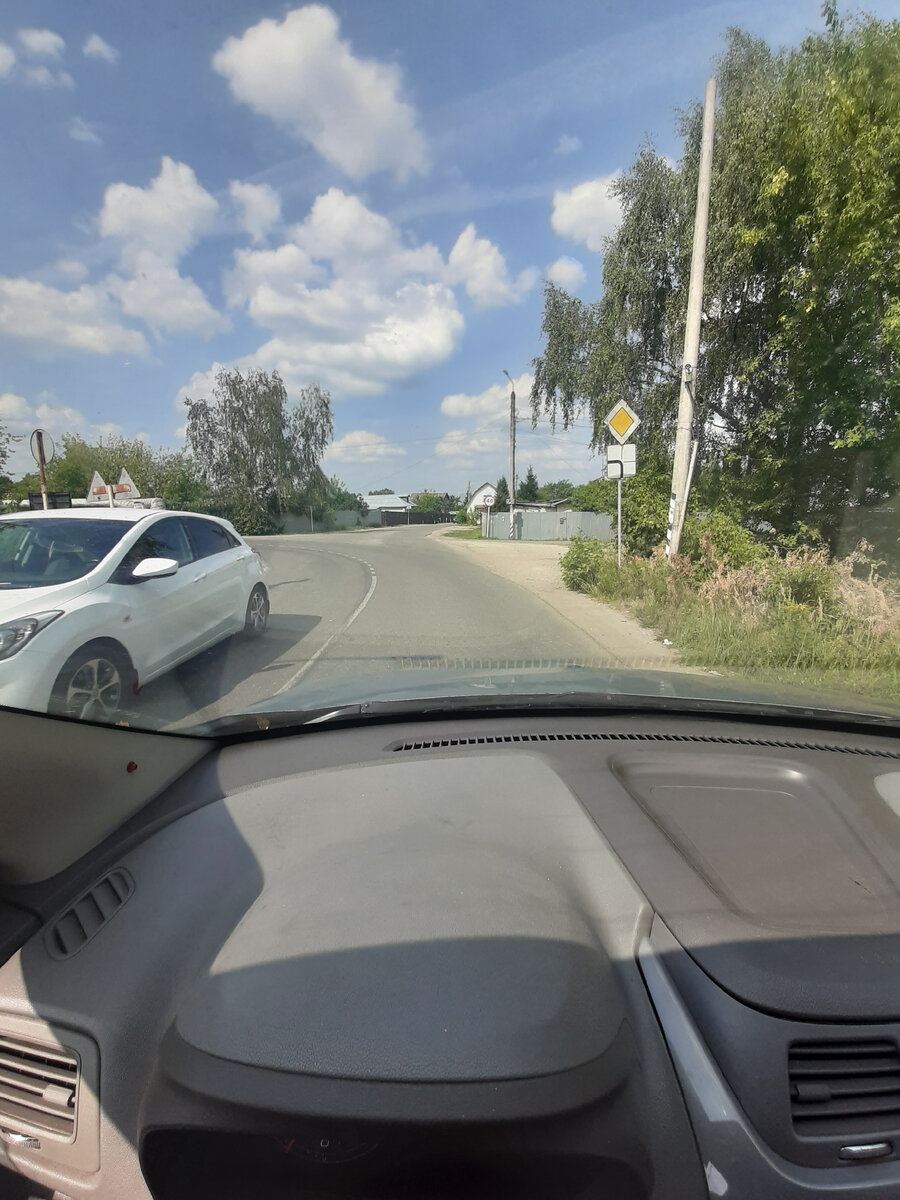 За переездом