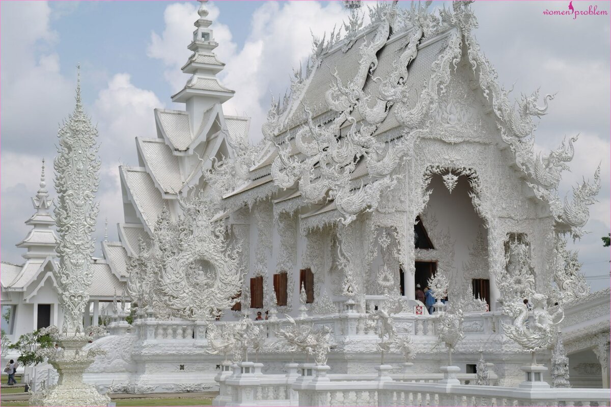 Белый храм в Тайланде . Фото из интернета
Больше всего подошел под мои фантазии