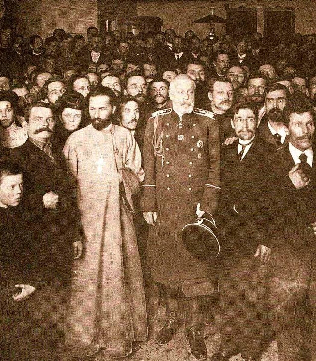 Георгий Гапон и Иван Фуллон на «Собрании русских фабрично-заводских рабочих г. Санкт-Петербурга»