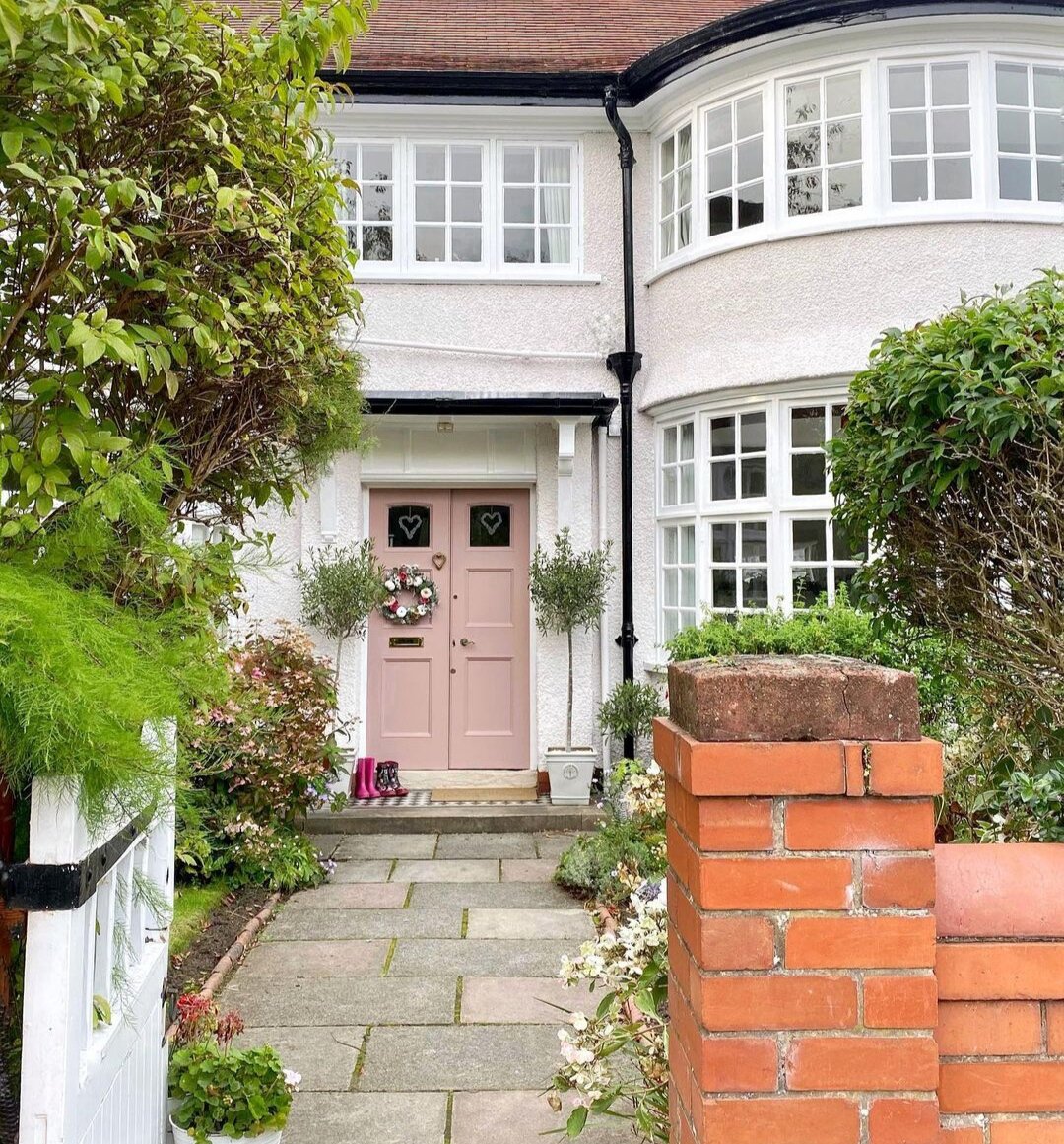 House of villains. Our house now. Our house now. карен хаус. домик.