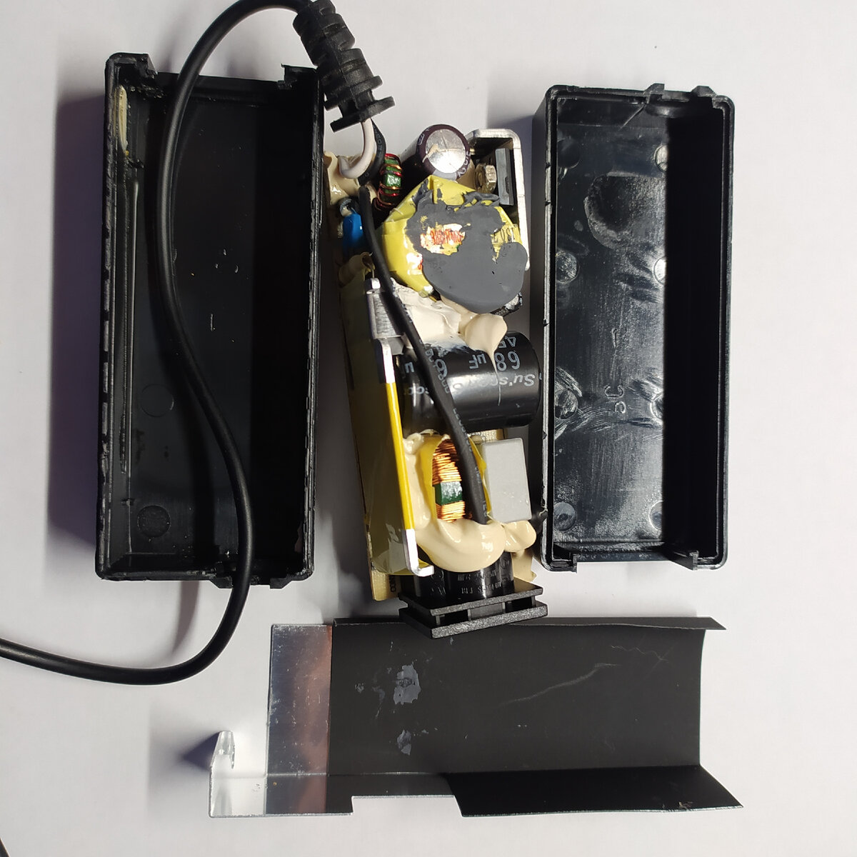 Все получилось, блок аккуратно вскрыт