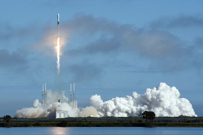  Запуск ракеты SpaceX Falcon 9 со спутниками Starlink
Фото: Photo by Paul Hennessy / SOPA Images / LightRocket via Getty Images