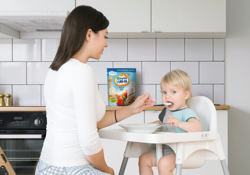 *Лучшим для младенца является грудное вскармливание. Сведения о возрастных ограничениях применения продукции «ФрутоНяня» смотрите на индивидуальной упаковке. Необходима консультация специалиста. Реклама. ​АО Прогресс. Подробнее на сайте frutonyanya.ru