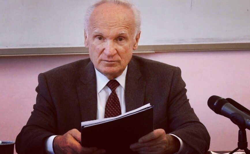 Алексей Ильич Осипов — учёный-богослов, педагог и публицист, доктор богословия, Заслуженный профессор Московской духовной академии, апологет, проповедник, писатель, православный катехизатор.