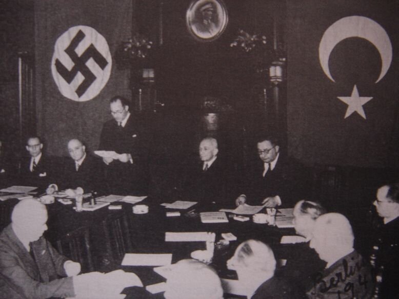 Подписание в Анкаре германо-турецкого договора 18 июня 1941 г. «О дружбе и ненападении» сроком на 10 лет. Денонсирован Турцией, под давлением антигитлеровской коалиции, 2 августа 1944 г.