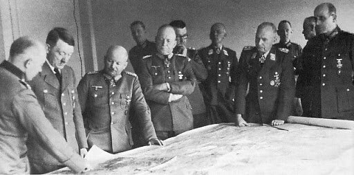  План Барбаросса – это план нападения на Советский Союз, который был принят в 1940-1941 годах.