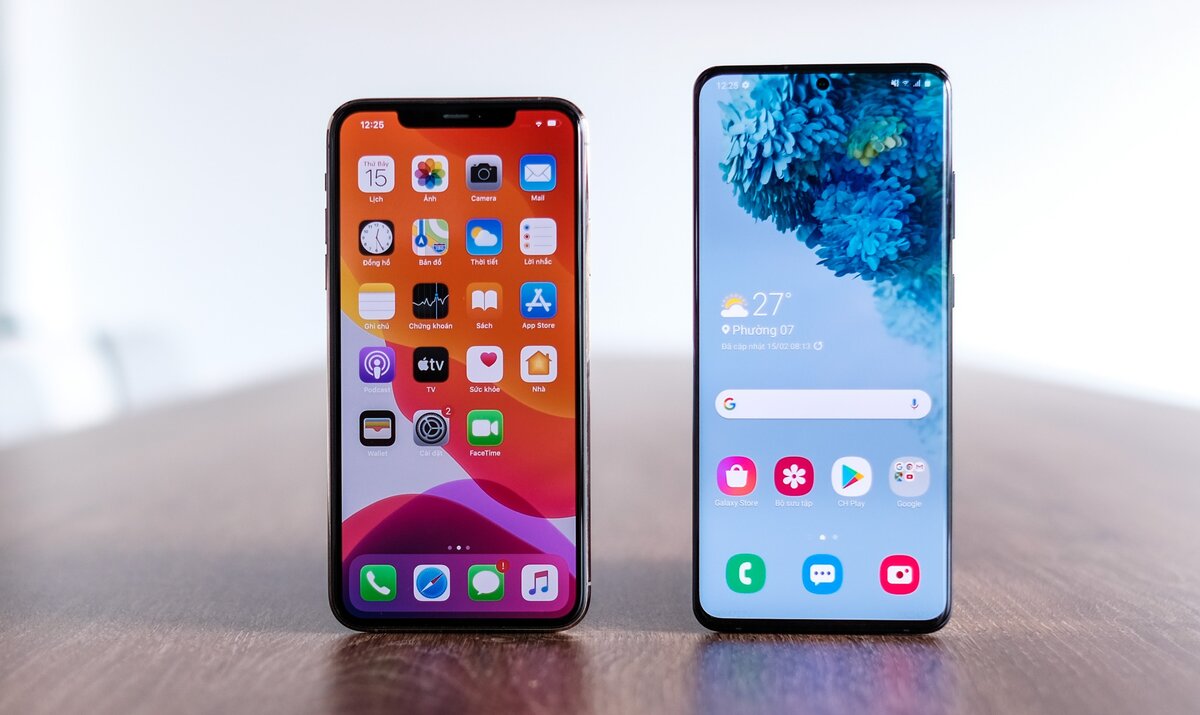 Iphone s 21. Iphone 12 Pro Max vs Samsung Galaxy s21 Ultra. Galaxy s21 vs iphone 12. Samsung Galaxy s21 и iphone 13. Samsung Galaxy s20 vs iphone 11.