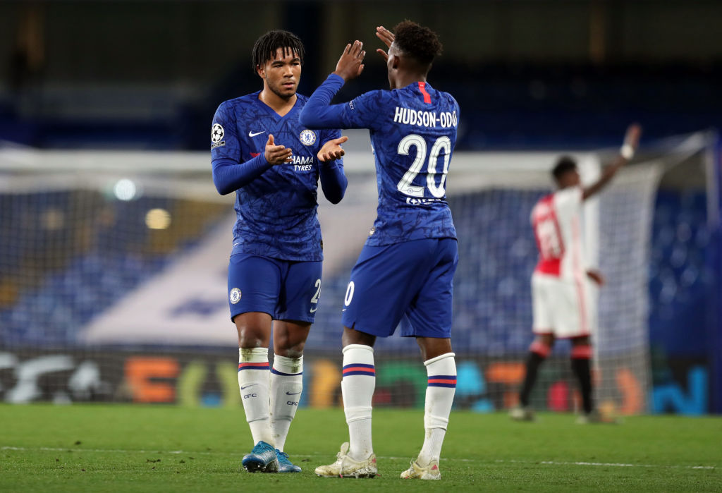 Рис Джеймс и Каллум Хадсон-Одои. Источник: Chelsea Chronicle.