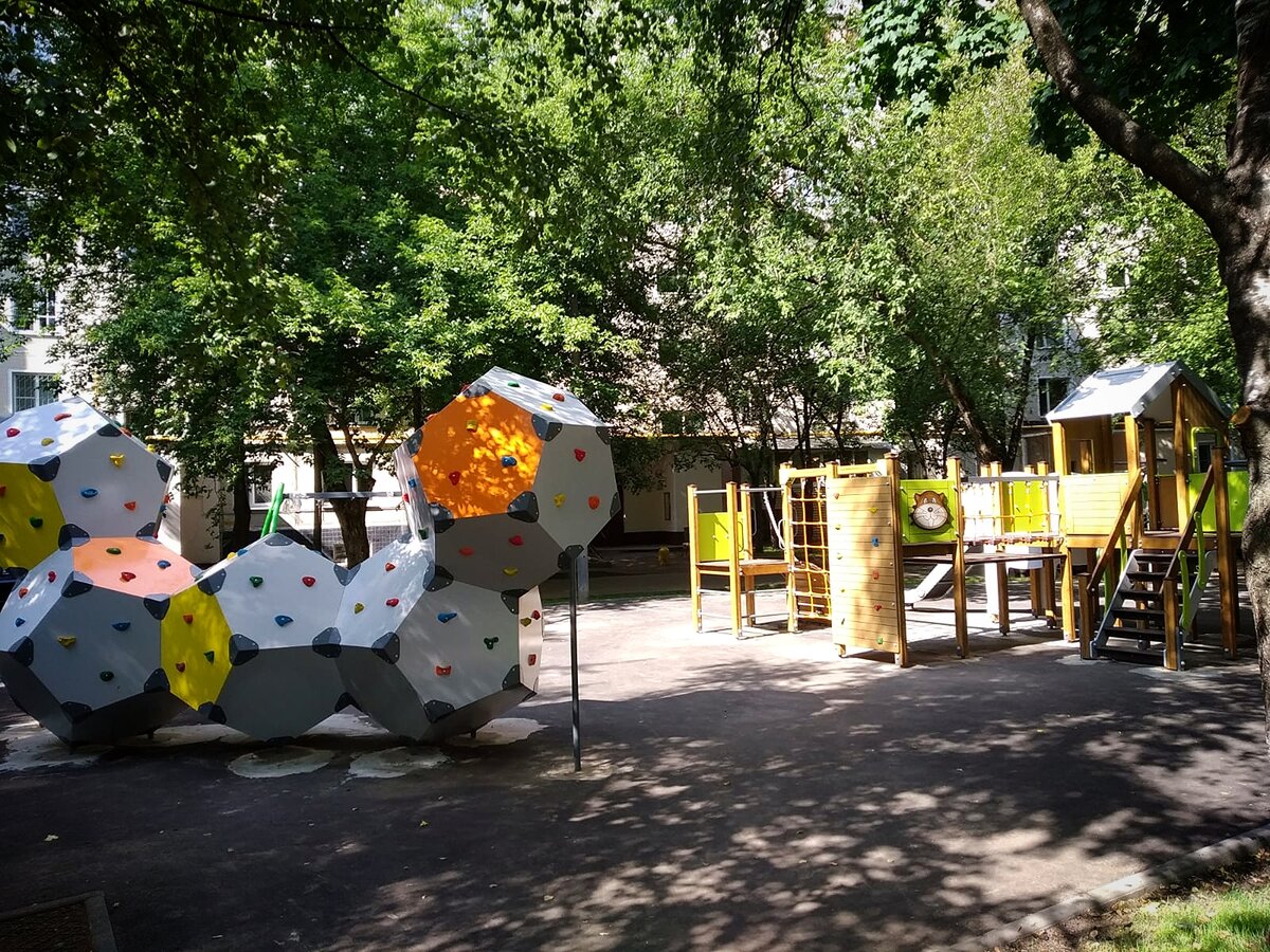 Это НЕ та самая площадка, а просто площадка для иллюстрации статьи. Фото автора