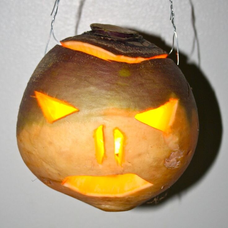 Фонарь из репы