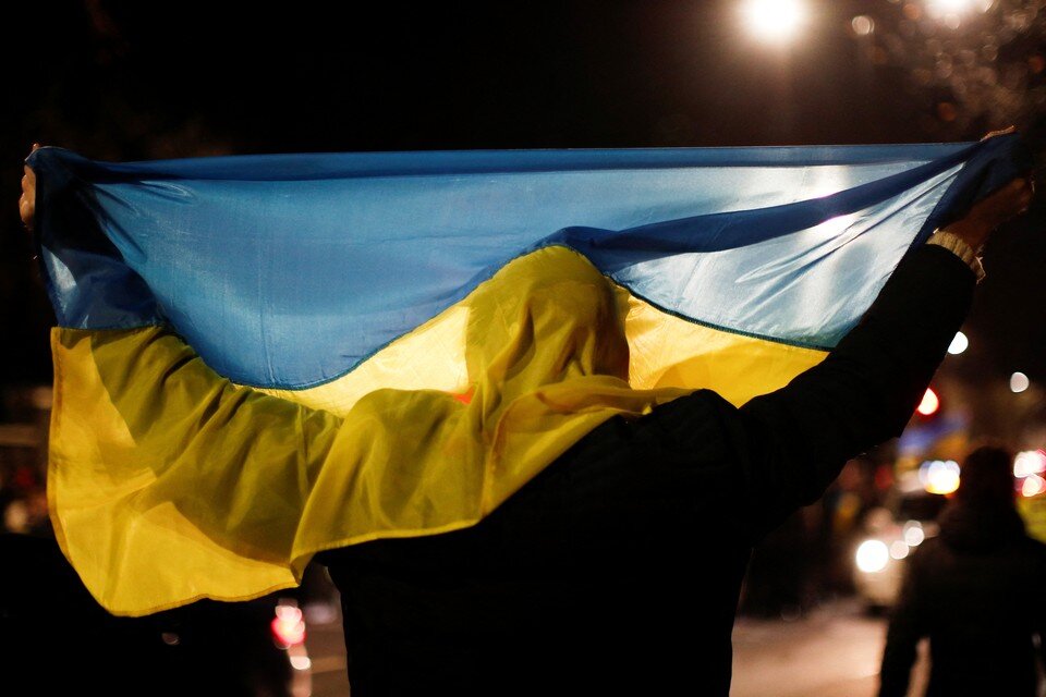     Украина потеряла контроль над двумя селами в Луганской области  REUTERS