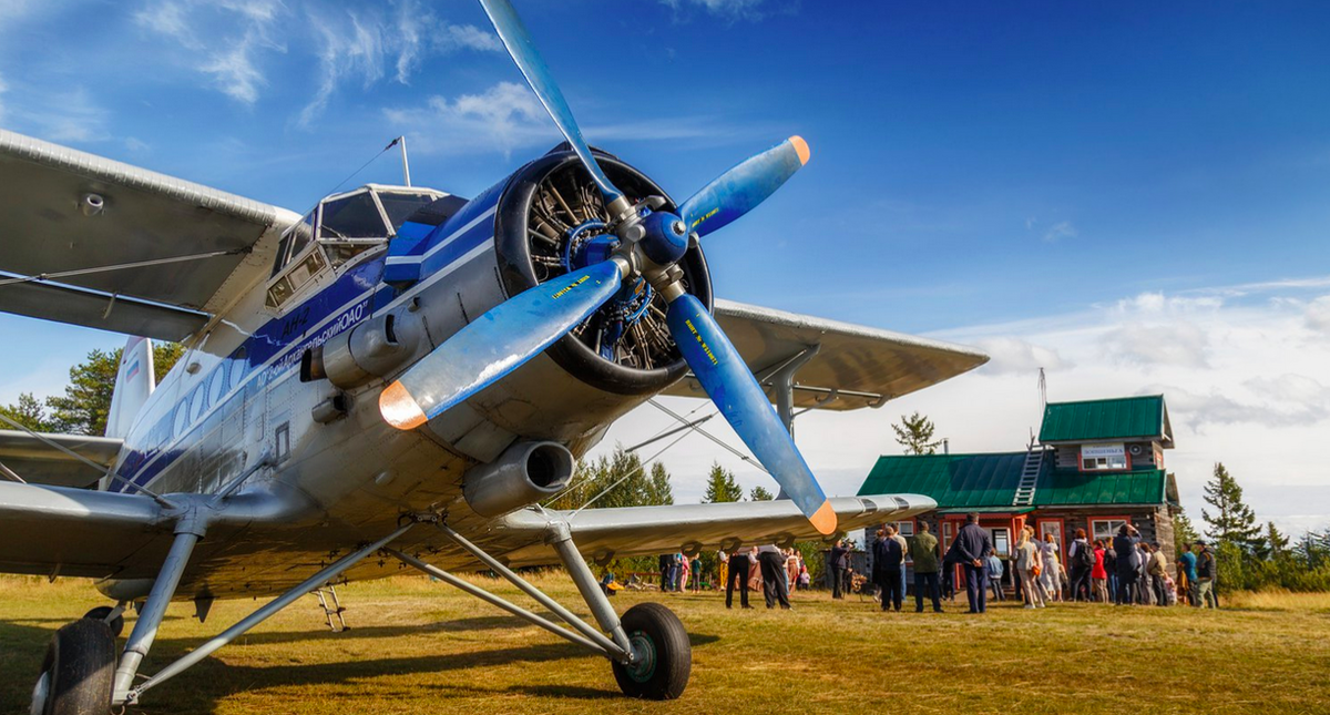  Деревянный аэропорт в Лопшеньге — живой музей на Онежском поморье. Фото: Кенозерский национальный парк.