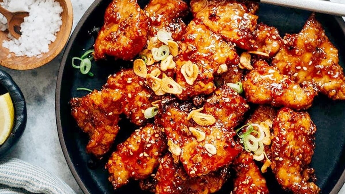 Свиные отбивные с мёдом и чесноком