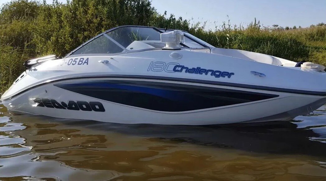 Этот крсавец продается за 3 350 000 руб. Дорого? Посмотрите цены на гидроциклы! Источник фото - https://www.avito.ru/kazan/vodnyy_transport/prodam_kater_sea_doo_bombardier_challenger_180_2453943756