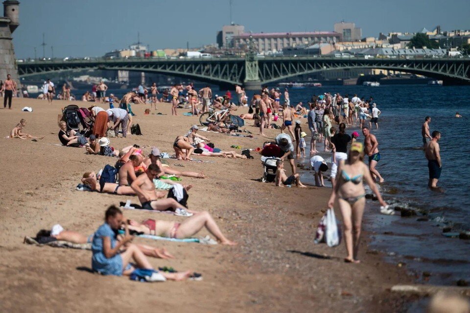     Уровень пожарной опасности в Петербурге повысили до четвертого уровня. Юлия ПЫХАЛОВА