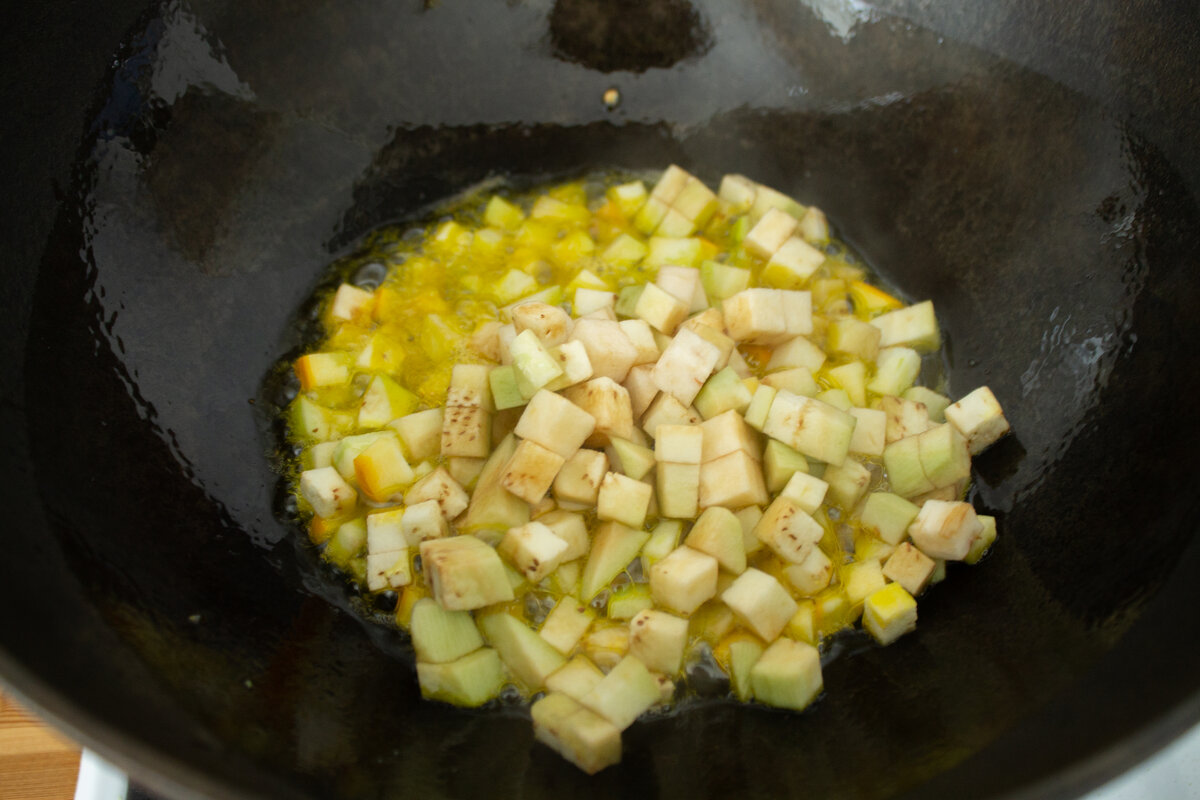 Галерея, листайте