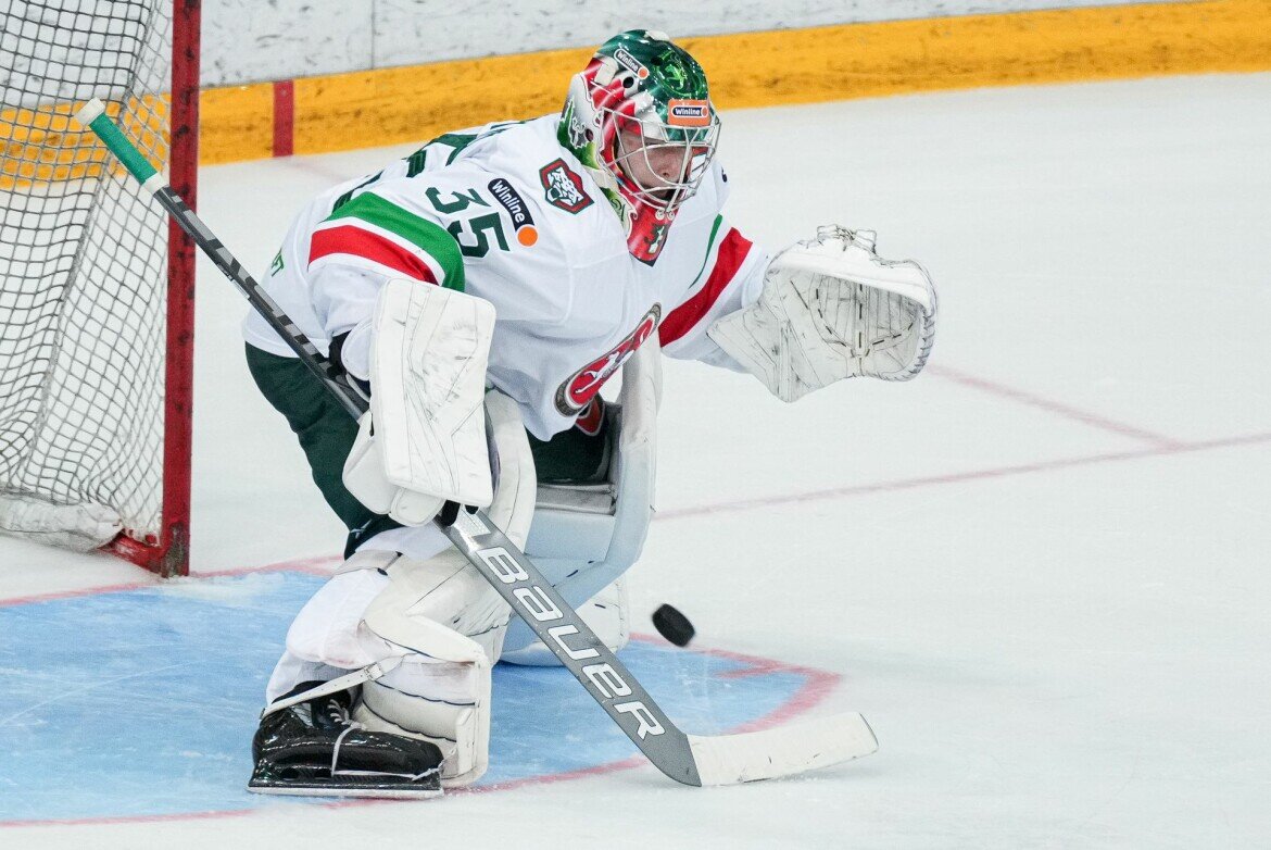 Амир Мифтахов не выглядит голкипером, который может стать надежным сменщиком для Тимура БиляловаФото: ak-bars.ru