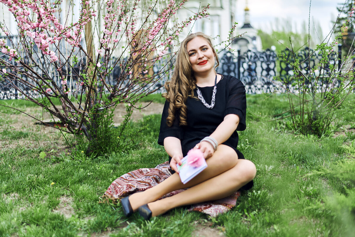 Копирайтер копирайтеру рознь. И если нет тандема с его руководителем, хороших текстов, доносящих смыслы и ценность проекта не жди. Как оказалось, найти хорошего копирайтера, которому можно доверить свой проект и репутацию в публичном пространстве, тот еще квест!