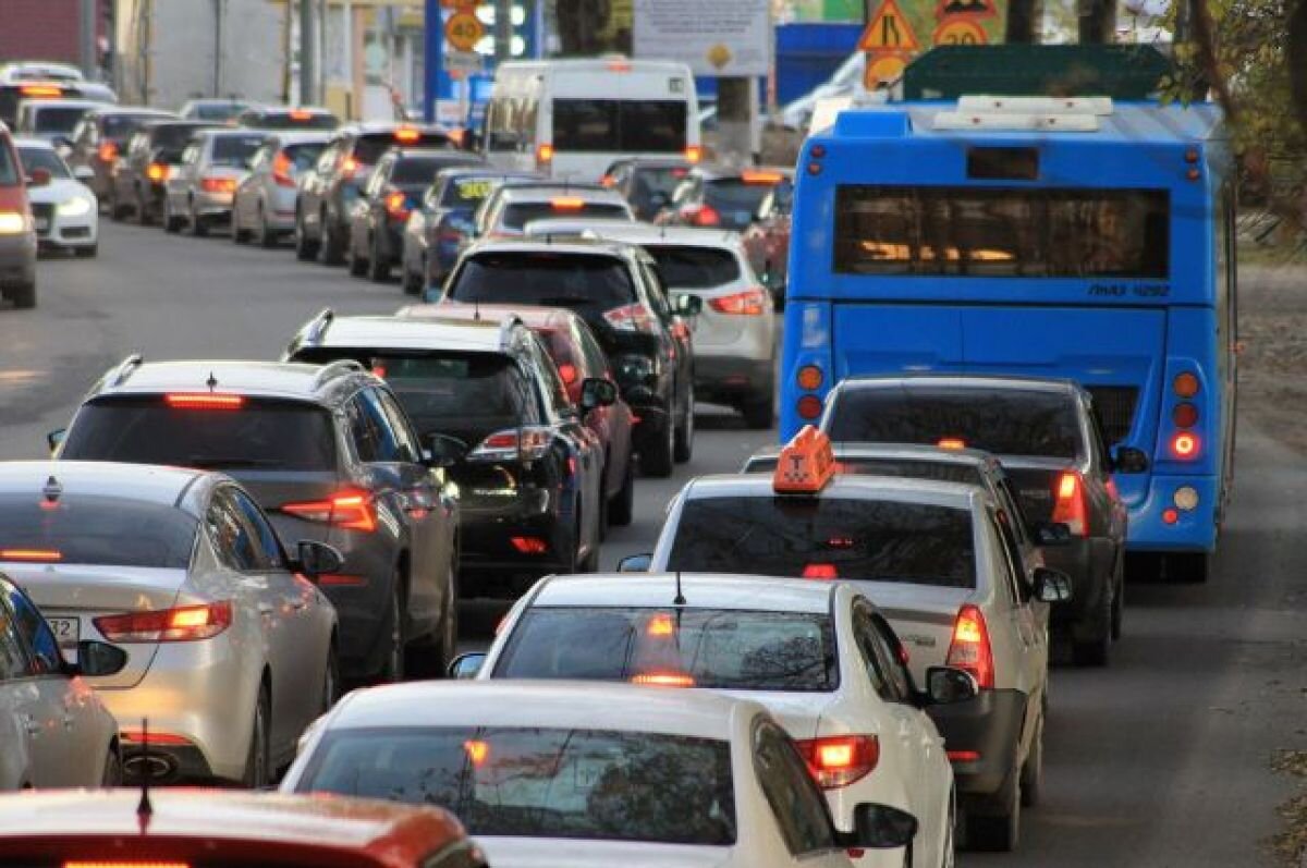    Движение на участке улицы Посадской в Екатеринбурге закроют на 18 часов