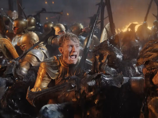 Истинный фанат во время просмотра первых серий "Колец власти"