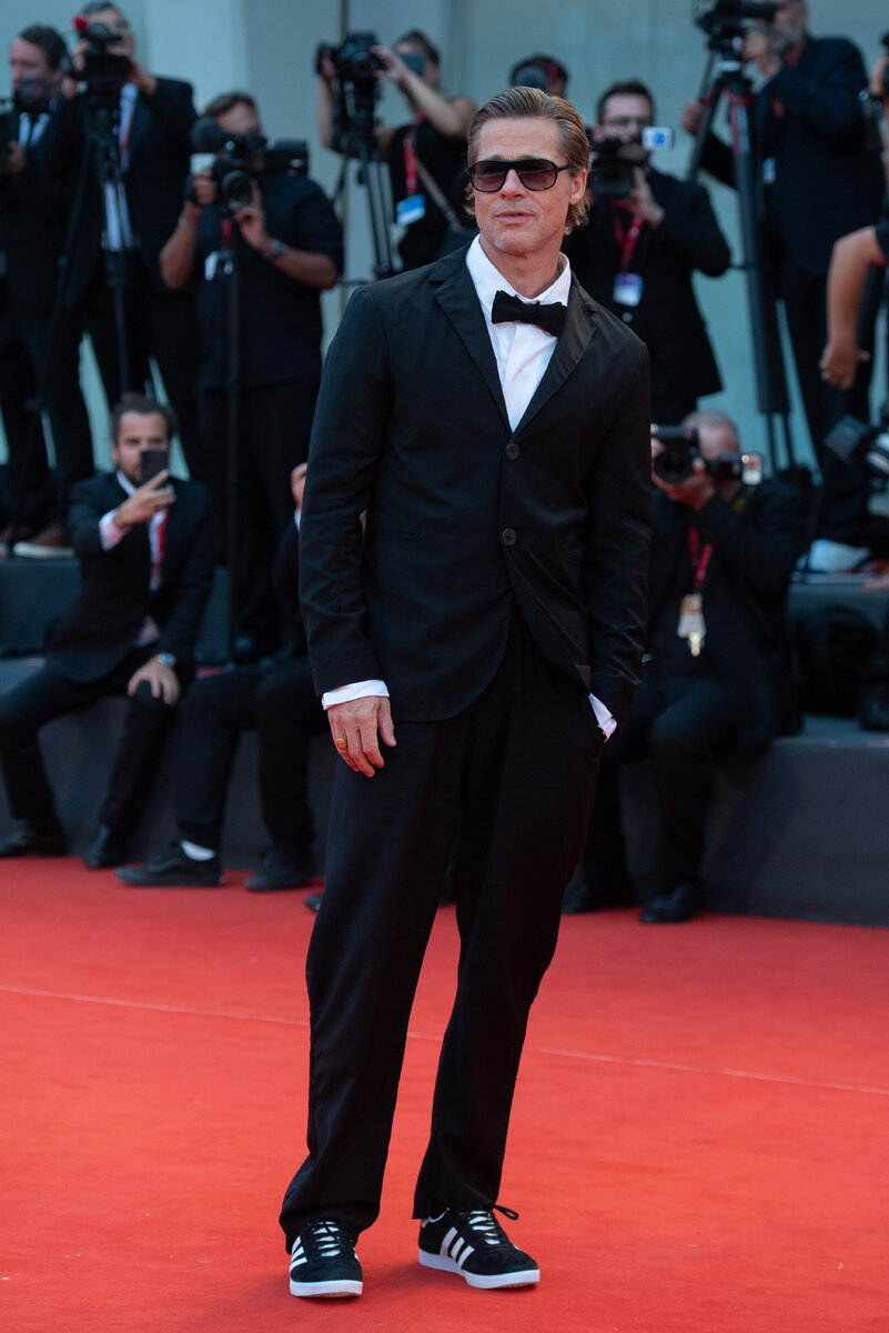    Брэд Питт на премьере фильма в Венеции Legion-Media