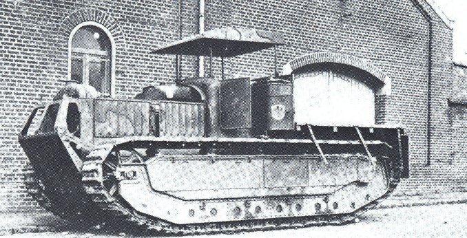 Lanz Raupenwagen LW на заводсвом дворе