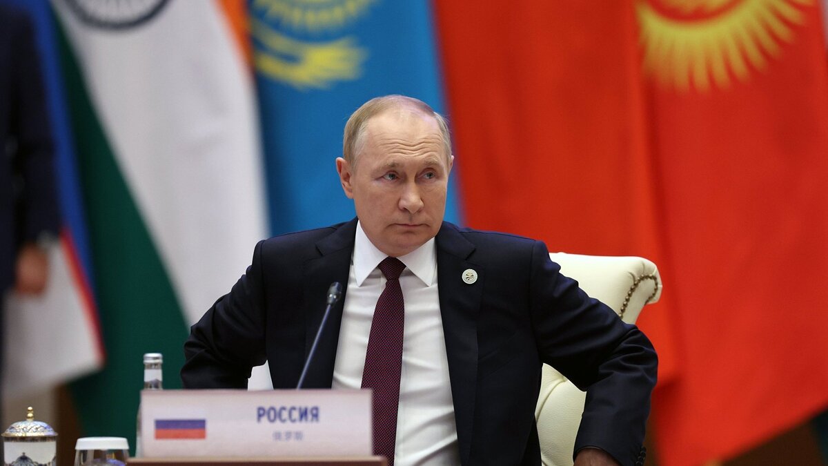   Президент РФ В. Путин© POOL