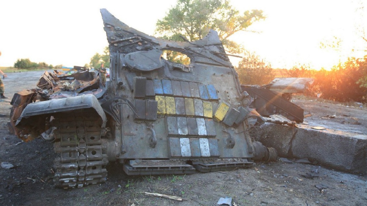 А разговаривать России то и не с кем...