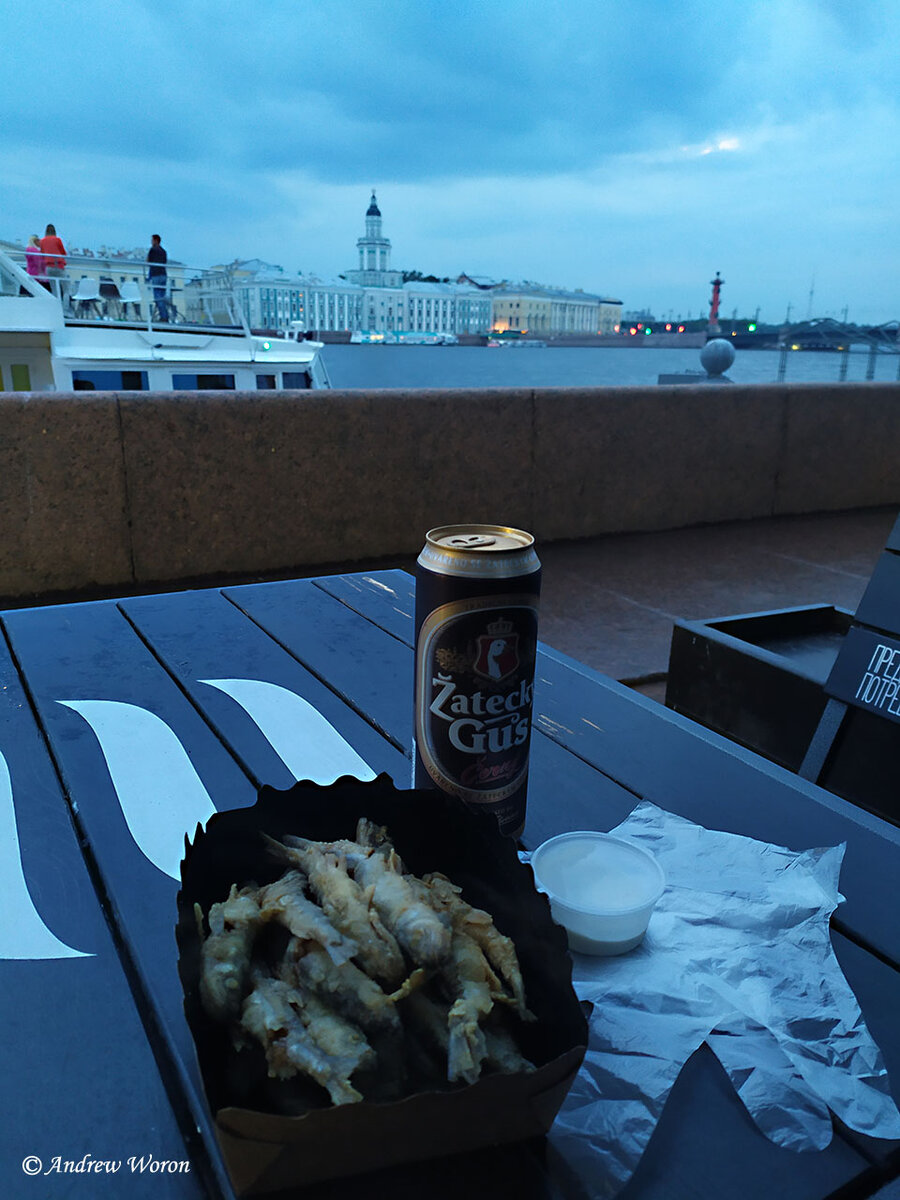 Рыбный ужин на Адмиралтейской набережной