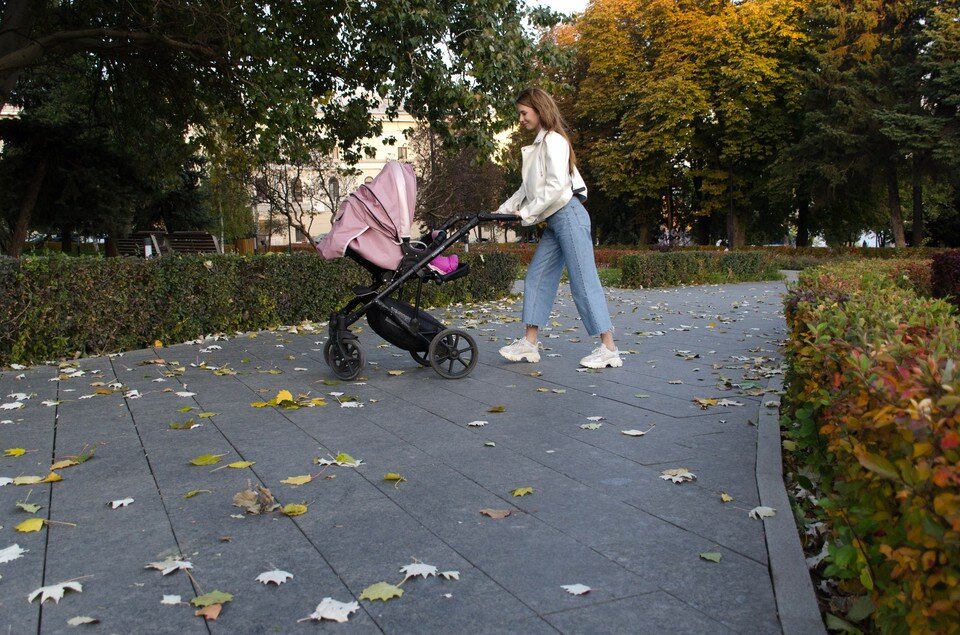     Воскресенье будет солнечным и теплым - идеальным для прогулок. Геннадий БИСЕНОВ