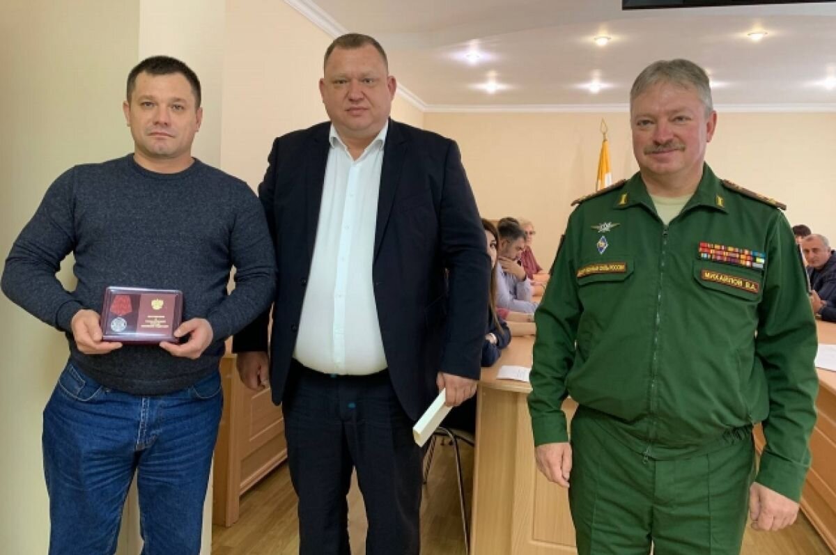    Чиновник из Предгорья Илья Жадан вернулся со спецоперации и получил орден