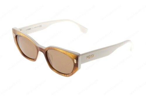 https://www.lunettes.ru/catalog/ochki_i_opravy/fendi_fe40018i_64e-2000001318676/
СОЛНЦЕЗАЩИТНЫЕ ОЧКИ FENDI FE40018I 64E
27 780р. цена со скидкой
