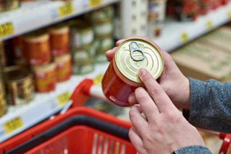 Fin dall'infanzia, sapevo che la dispensa avrebbe dovuto avere di riserva un barattolo di piselli e mais in scatola.-3